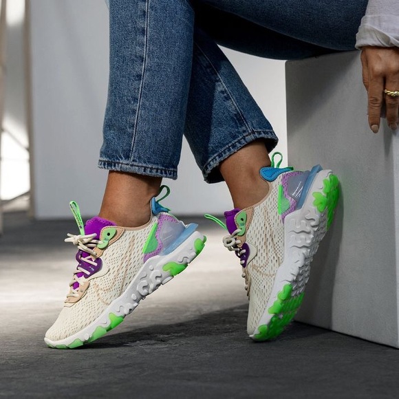 Nike Shoes - Women’s Nike NSW React Vision Shoes 7.5